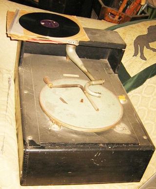 E.M.G WILSON HORN Gramophone